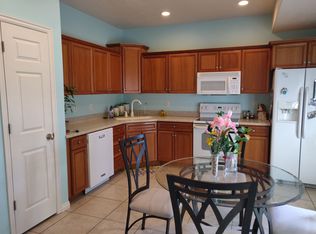 9432 S Hidden Point Dr, Sandy, UT 84070