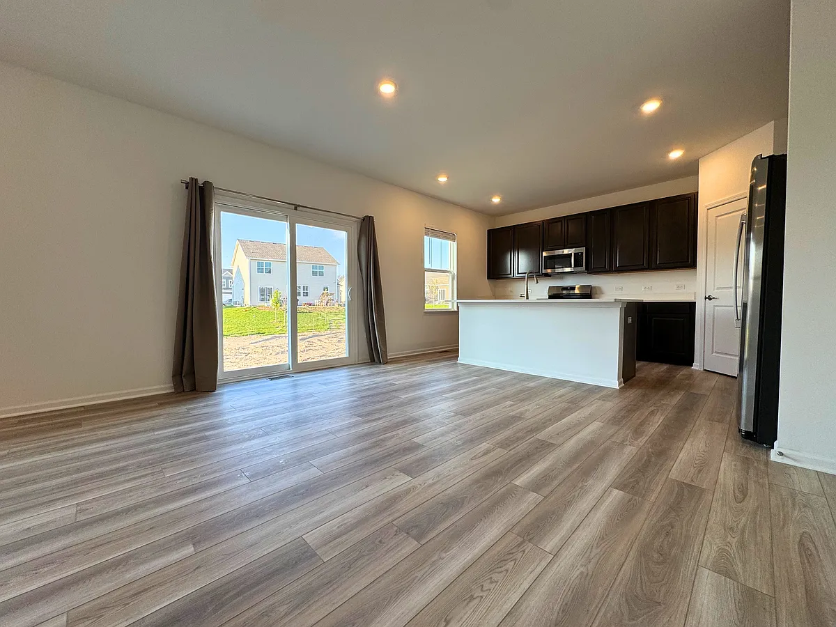 Building Photo - 3522 Brander Dr