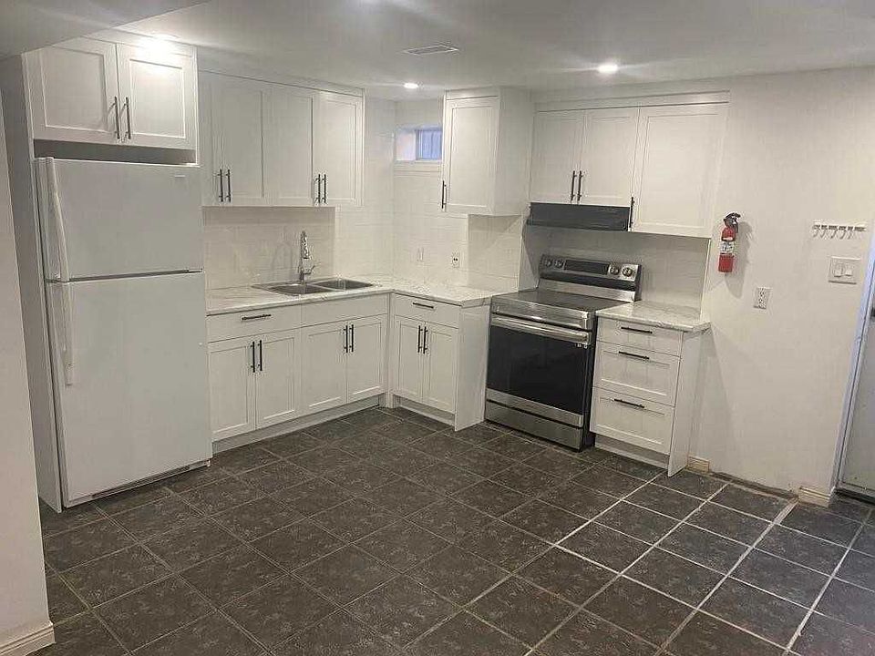 2nd image of 1150 Lambton Dr