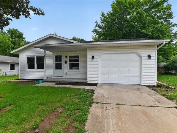 525 Berry St, Stoughton, WI 53589