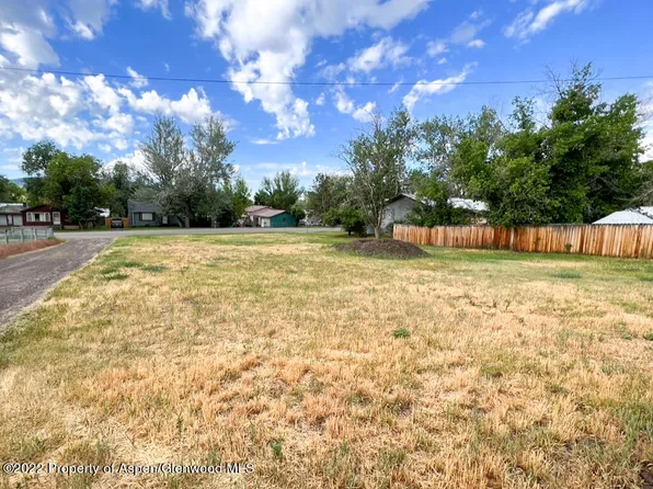 Hill St, Meeker, CO 81641