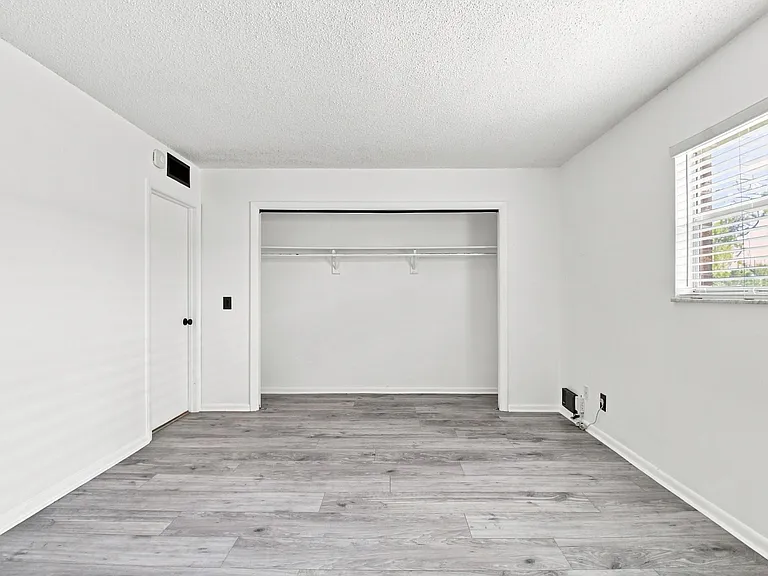 10415 Carrollbrook Cir #207 — Photo 25