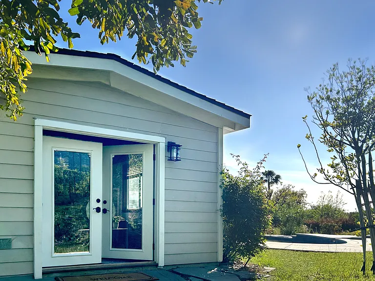 4548 Poe Ave #B — Photo 12
