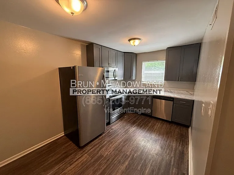 5540 N Broadway St #17 — Photo 12
