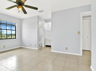 4211 Oak Terrace Dr, Greenacres, FL 33463