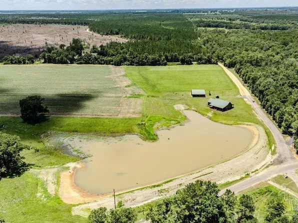 4649A Preacher Ln, Jay, FL 32565