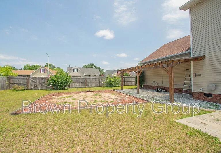 3006 Burton Dr — Photo 28