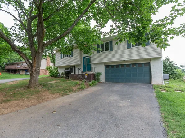 1517 Caroline St, Winchester, VA 22601