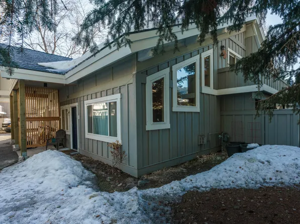 229 Pinewood Ln #B14, Ketchum, ID 83340