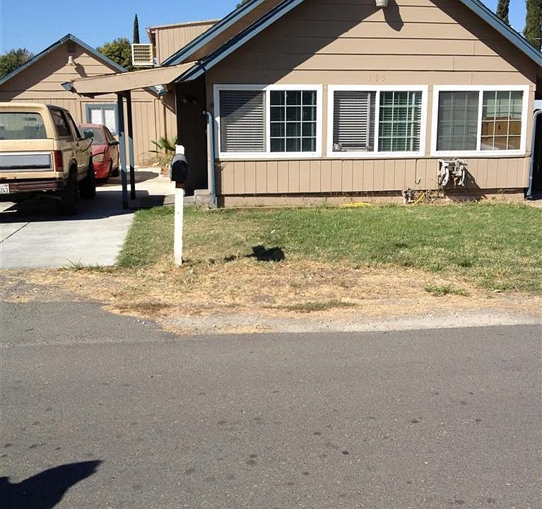 1st image of 105 S Wagner Ave