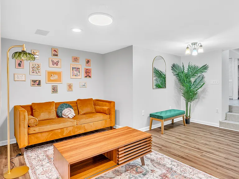 64 Elm Rd #1 — Photo 2