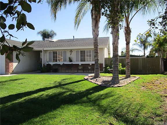3rd image of 28445 Wisteria Ln