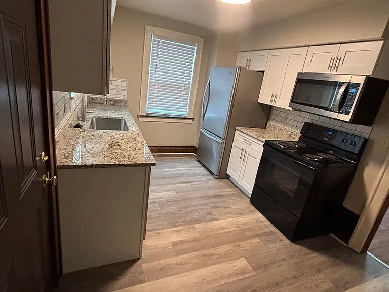 361 E Northwood Ave — Photo 12