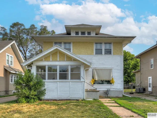 2426 Evans St, Omaha, NE 68111
