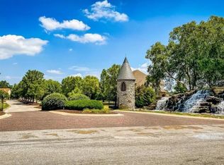 9109 Wiltshire Dr, Columbia, IL 62236