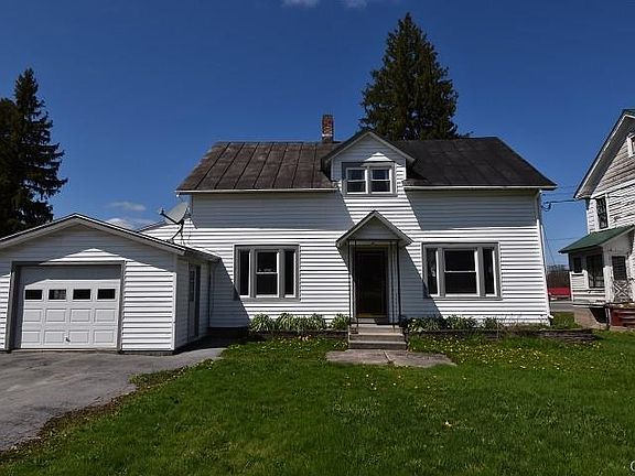 2nd image of 27 Garden Rd