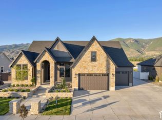 196 W Summerhill Ln N #126, Centerville, UT 84014
