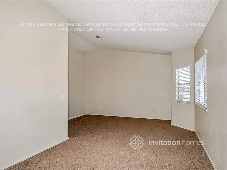 15940 Miller Ave — Photo 17