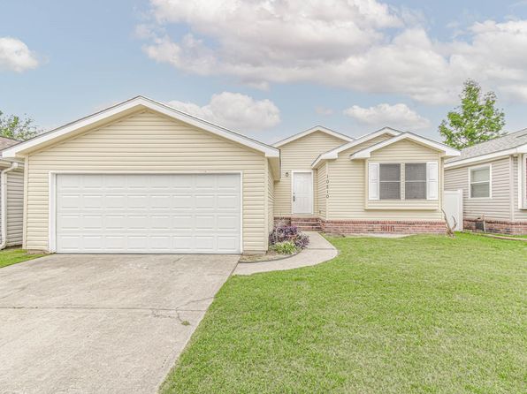 10210 Berrypatch Ln