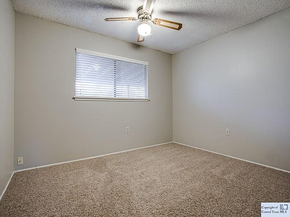 3rd image of 16614 Fort Oswego St