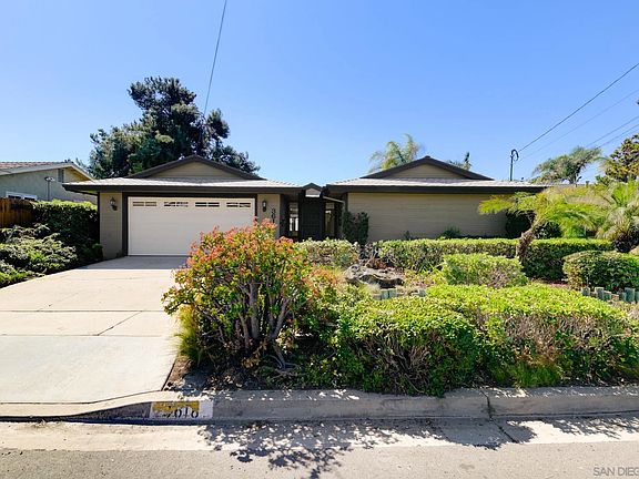 2nd image of 3618 Mount Acomita Ave