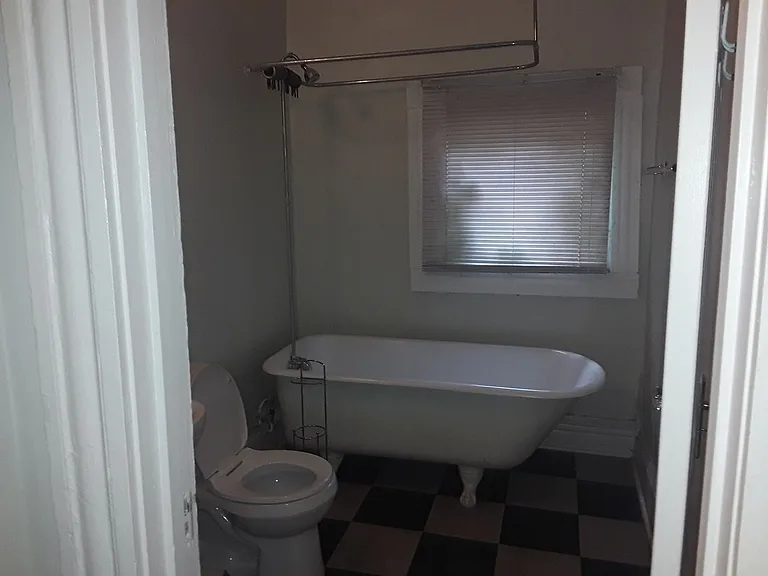 1438 S 2nd St — Photo 15