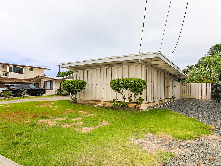 613 Papalani St — Photo 47
