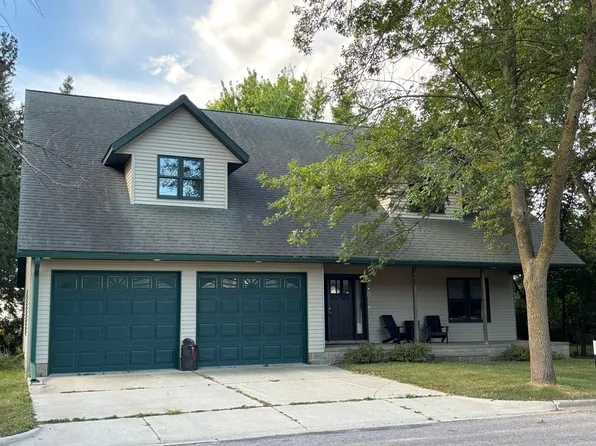 79 1st Ave S, Wood Lake, MN 56297