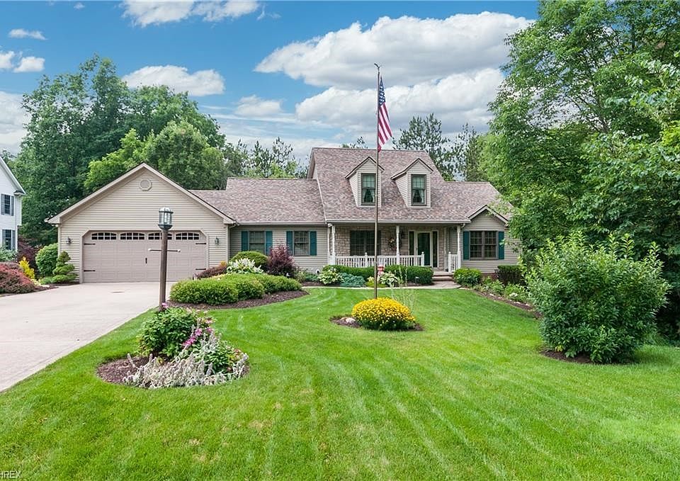 1st image of 3886 Deer Lake Dr