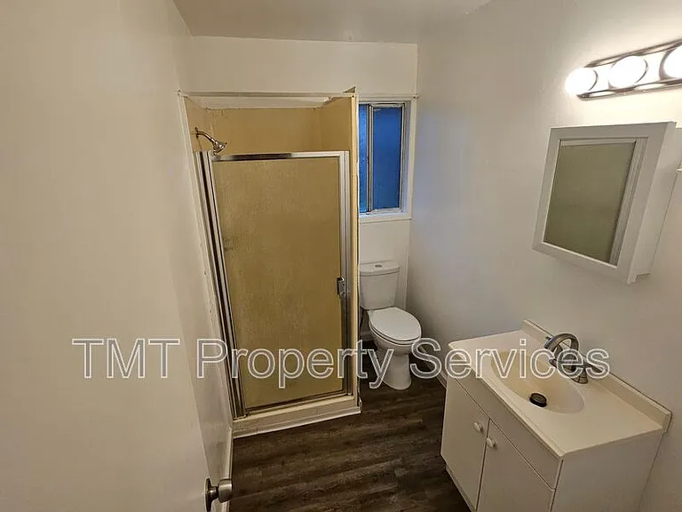 2619 W Acacia St #2 — Photo 9