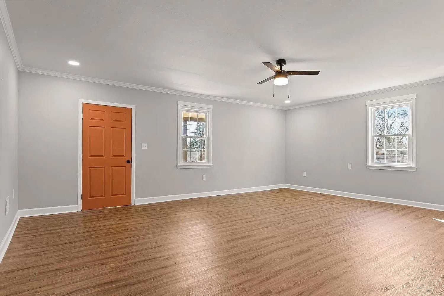 4 bed, 3000 sqft, $2,400 — Photo 3