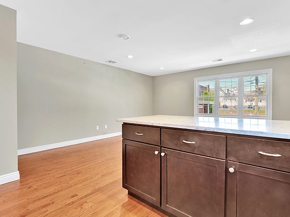 5th image of 210 Hackensack St APT C