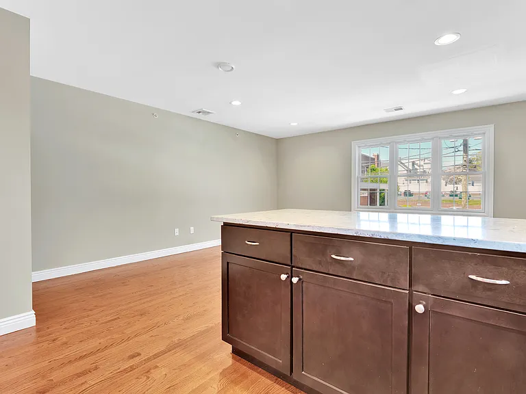210 Hackensack St #C — Photo 5