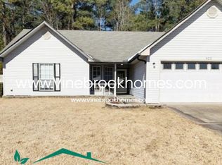 922 Fox Ridge Dr, Benton, AR 72019