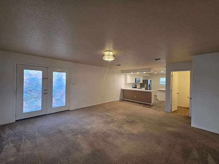 5108 Screaming Eagle Cir — Photo 8