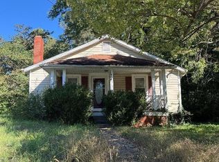 1407 Winfield Dr, Winston Salem, NC 27105