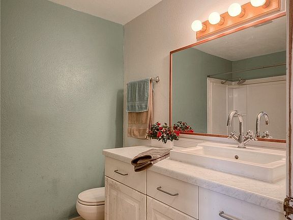 5th image of 17314 6th Ave E