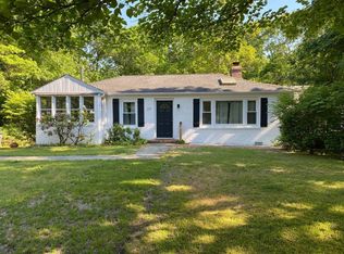 37 Cove Rd S, Southampton, NY 11968