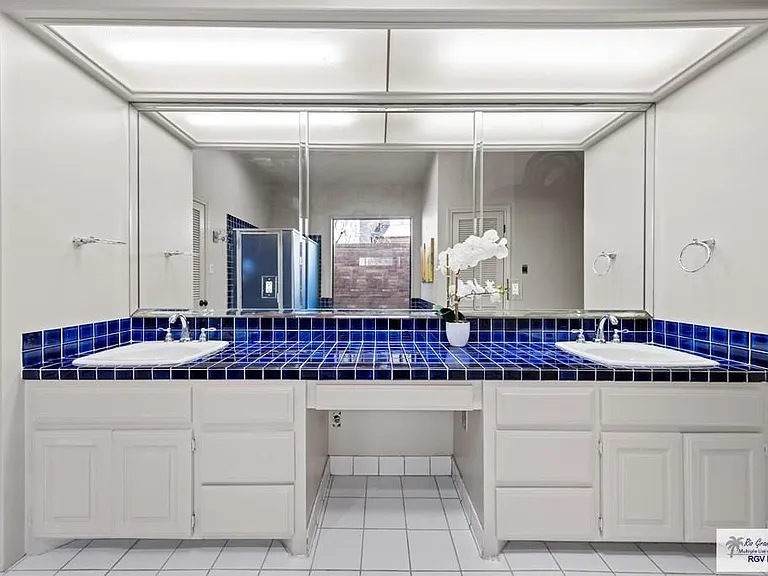 1301 Palm Valley Dr E — Photo 15