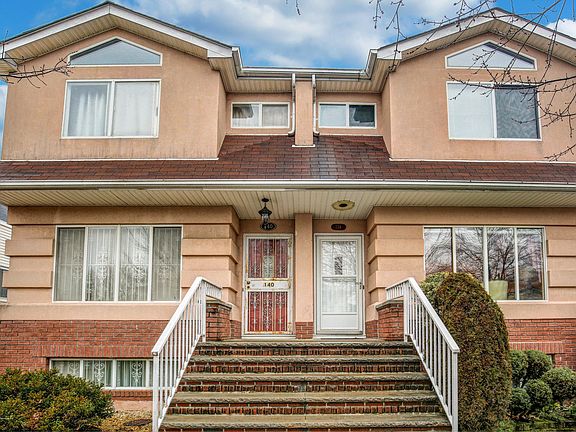 3rd image of 138 Suffolk Ave