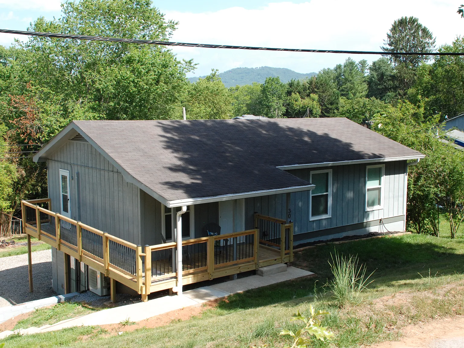 30 Monroe Ln — Photo 1