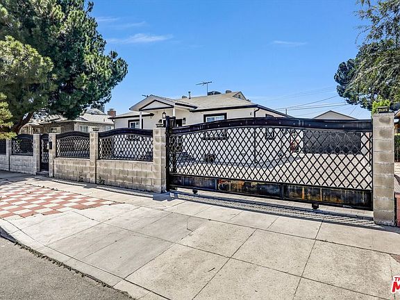 3rd image of 12748 League St