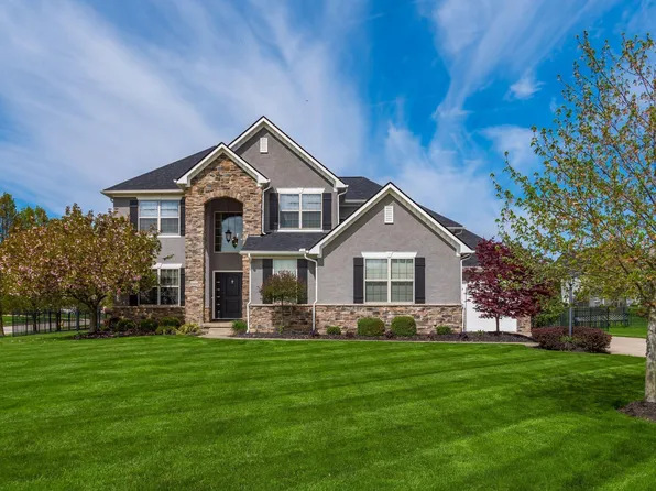 6464 Port Ct, Lewis Center, OH 43035