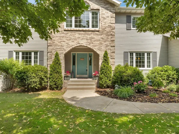 809 8th St N, Sartell, MN 56377