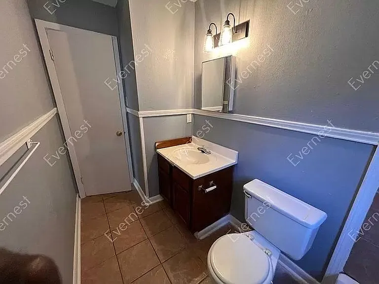 4815 School St #1 — Photo 15