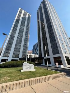 125 SW Jefferson Ave #B, Peoria, IL, 61602