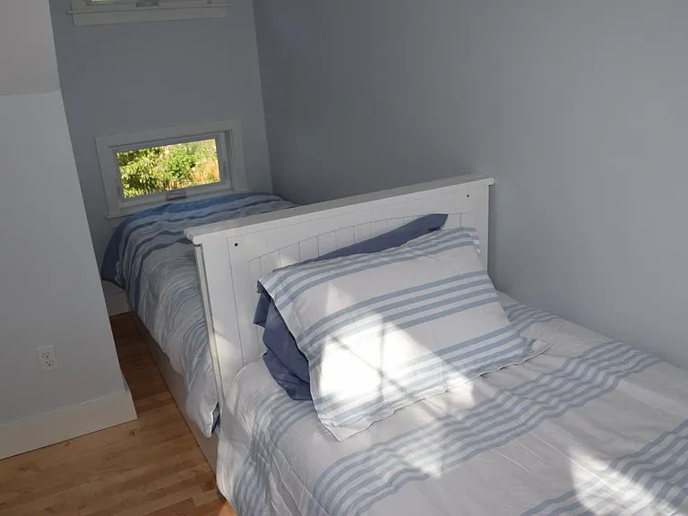 Extra Long Twin beds