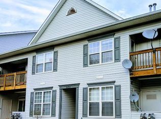 9211 Azure Ct APT 101, Manassas, VA 20110