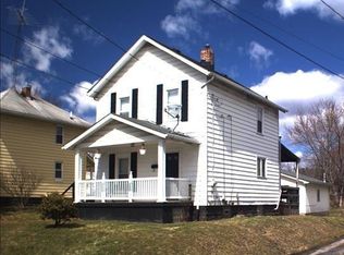 7845 3rd St, Masury, OH 44438