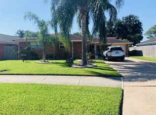 2506 Oaks Dr, Pasadena, TX 77502